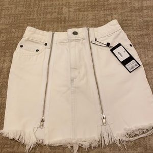 Brand new Carmar denim skirt